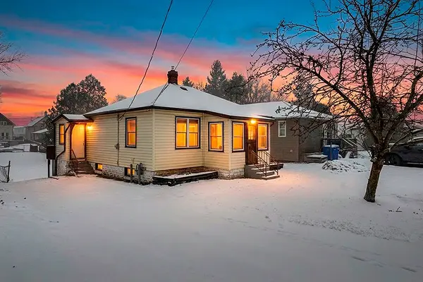 626 13th AVE, Hanover, ON N4N 2X1