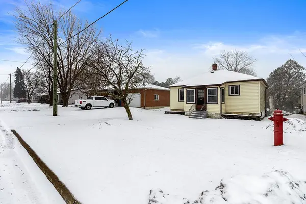 626 13th AVE, Hanover, ON N4N 2X1