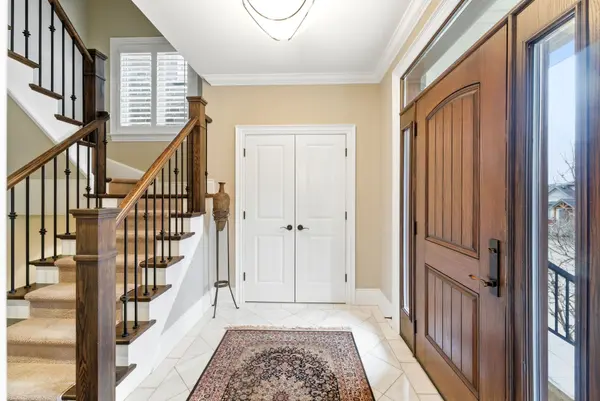 67 Alma ST, Hamilton, ON L9H 2E3