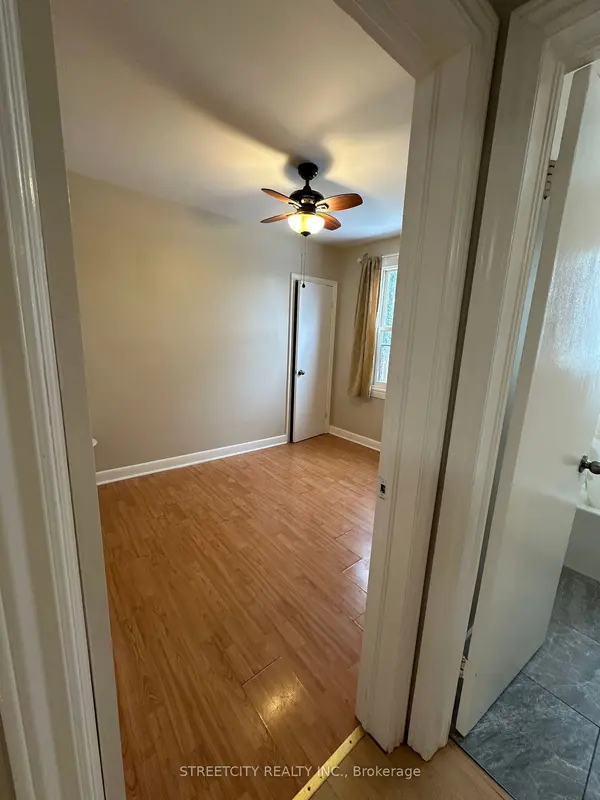 123 Barker ST, London East, ON N5Y 1X9