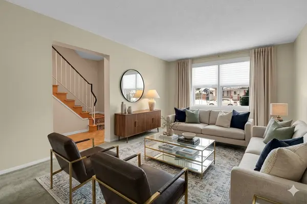 2166 Bickerton AVE, Beacon Hill North - South And Area, ON K1J 6Y3