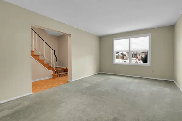 2166 Bickerton AVE, Beacon Hill North - South And Area, ON K1J 6Y3