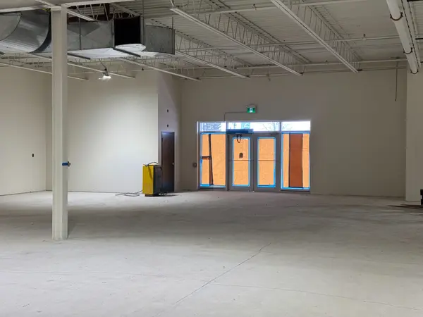 331 King George RD #B, Brantford, ON N3R 5L9