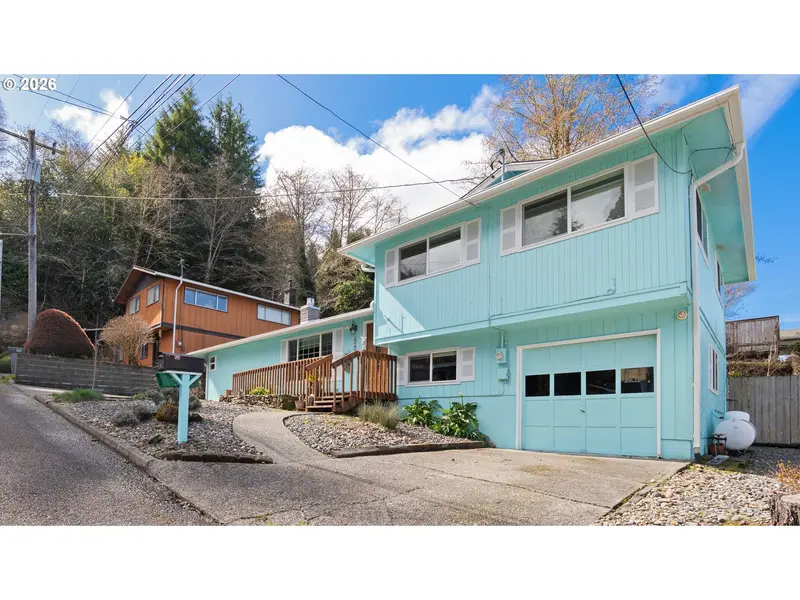 935 VIEW ST, Reedsport, OR 97467