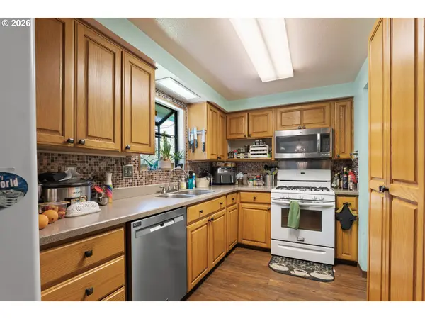 935 VIEW ST, Reedsport, OR 97467