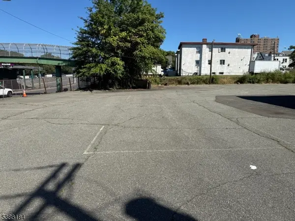 154 Eastern Pkwy, Irvington Twp., NJ 07111