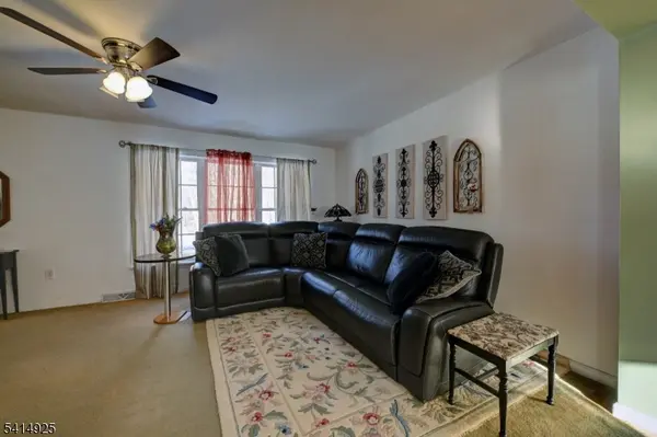 6 Hudson Ave, Jefferson Twp., NJ 07438