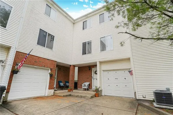 287 Jamie LN, Staten  Island, NY 10312