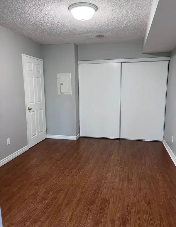 18 Parkview AVE #1615, Toronto C14, ON M2N 7H7