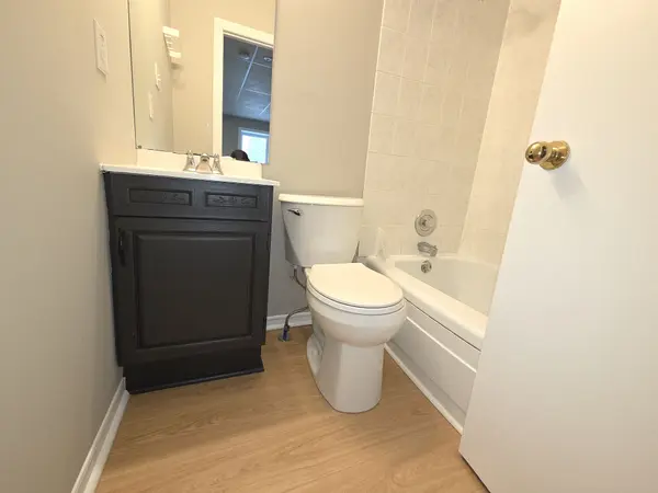 58 Queen ST W #8, Springwater, ON L0L 1P0