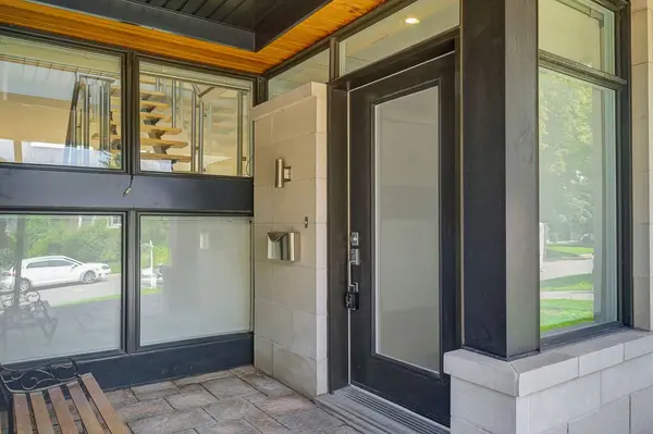 298 Crestview RD, Alta Vista And Area, ON K1H 5G6