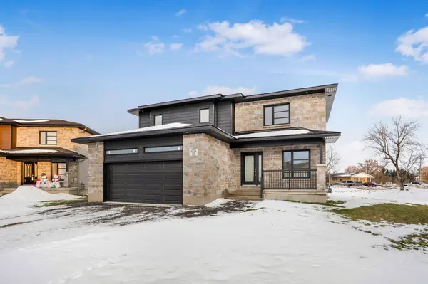 63 Chateauguay ST, Russell, ON K0A 1W0