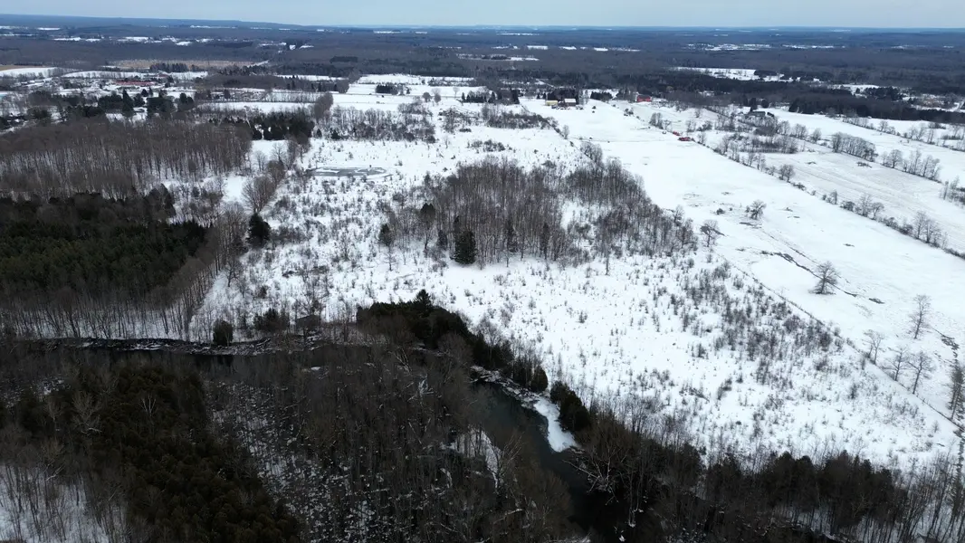 317704 6 & 10 HWY, Georgian Bluffs, ON N4K 5N6