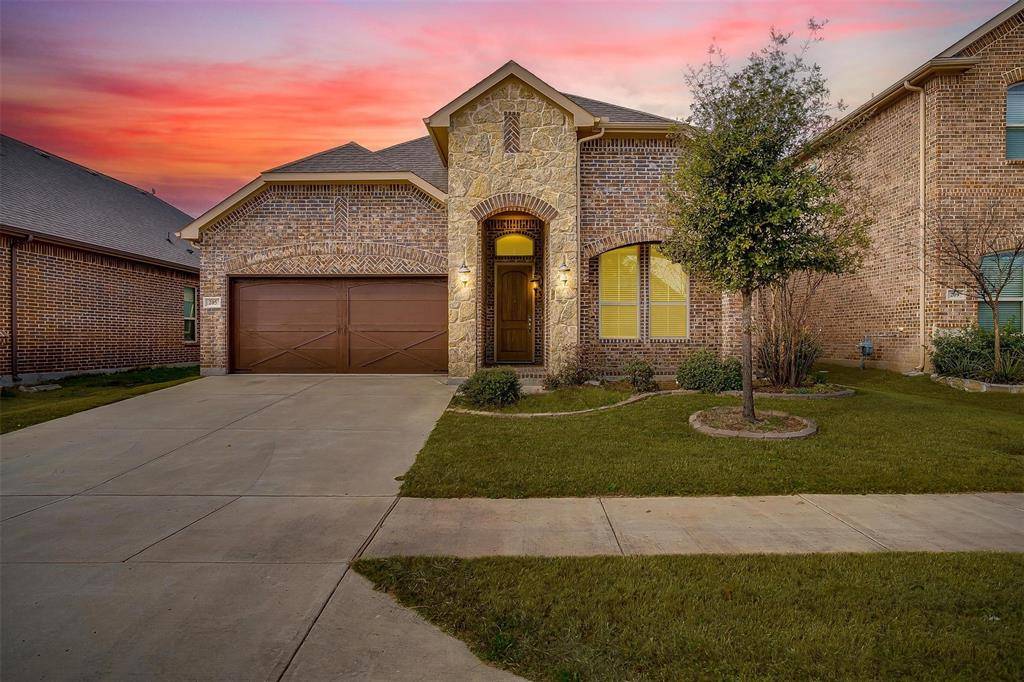 205 Mineral Point Drive, Aledo, TX 76008