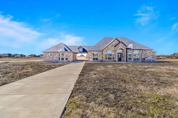 1022 Foolish Pleasure Drive, Terrell, TX 75160