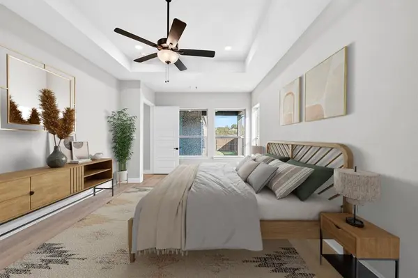 2079 Pine Grove Lane, Arlington, TX 76005