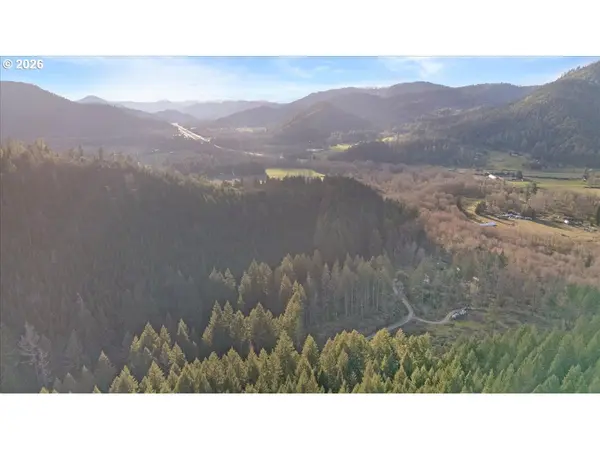 1860 EAKIN RD, Azalea, OR 97410