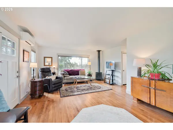 3515 COLUMBIA HEIGHTS RD, Longview, WA 98632