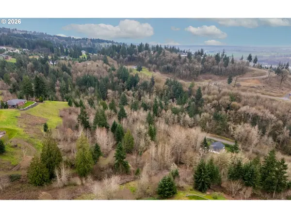318 MARTINS BLUFF RD, Kalama, WA 98625