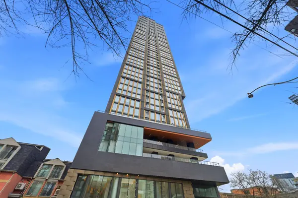 319 Jarvis ST #3207, Toronto C08, ON M5B 0C8