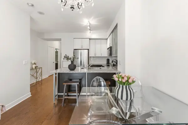 438 King ST W #712, Toronto C01, ON M5V 3T9