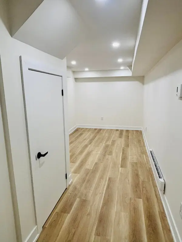 3283 Turnstone BLVD #A, Pickering, ON L1X 0M9