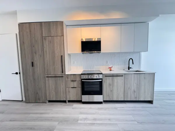 1635 MILITARY TRL #807, Toronto E10, ON M1C 1B2