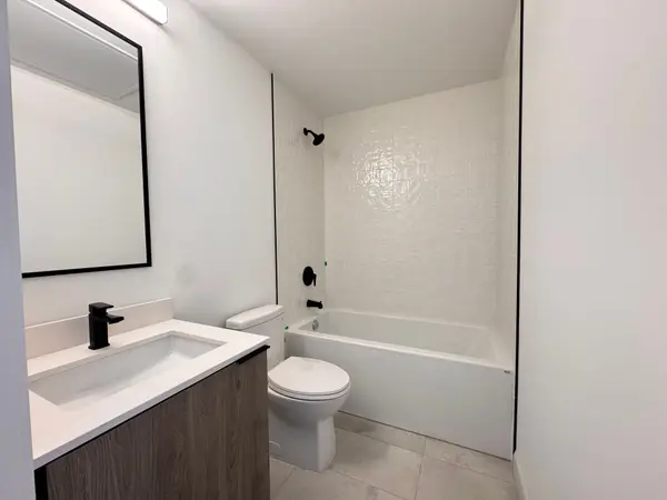 1635 MILITARY TRL #807, Toronto E10, ON M1C 1B2