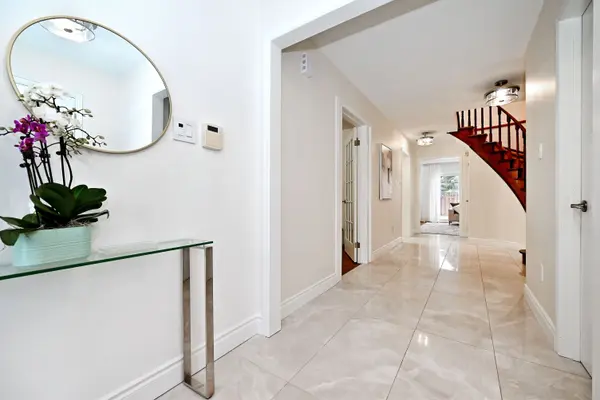 69 Wade Gate, Vaughan, ON L4J 5X5