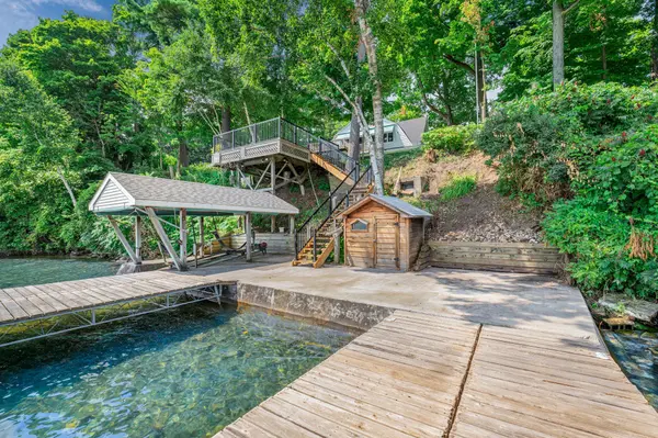 209 Bay ST, Oro-medonte, ON L0L 2L0