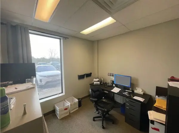 740 HURONIA RD #10 & 11, Barrie, ON L4N 6C6