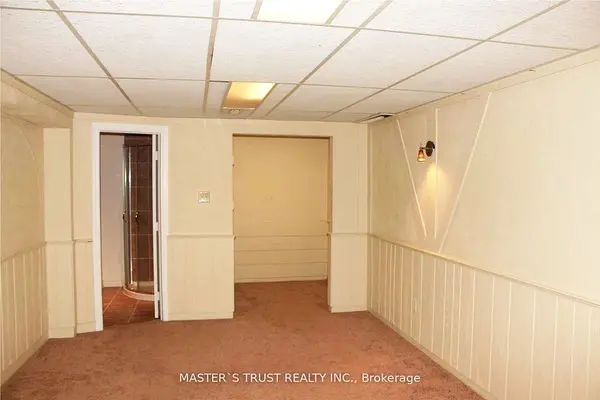 2253 Constance DR, Oakville, ON L6J 5L8