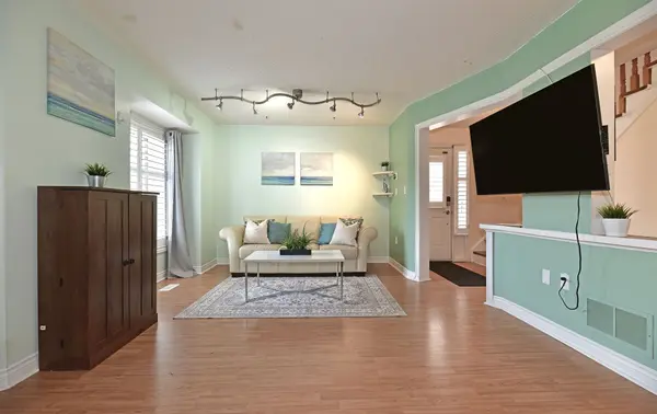 154 Pressed Brick DR, Brampton, ON L6V 4K6