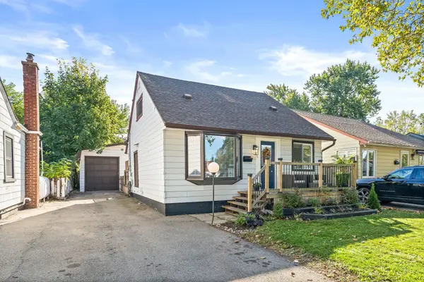 284 Ivon AVE, Hamilton, ON L8H 5T2