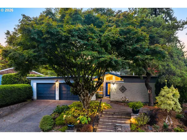 2641 SW RIDGE DR, Portland, OR 97219