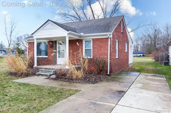 9712 Cherokee ST, Taylor, MI 48180