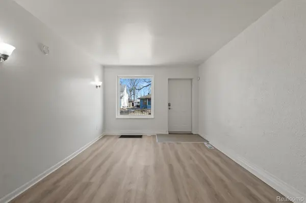 115 Cadillac, Pontiac, MI 48342