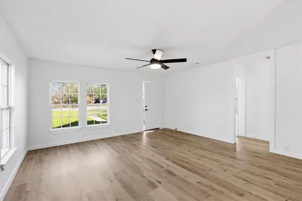 303 N Connett Street, Leonard, TX 75452