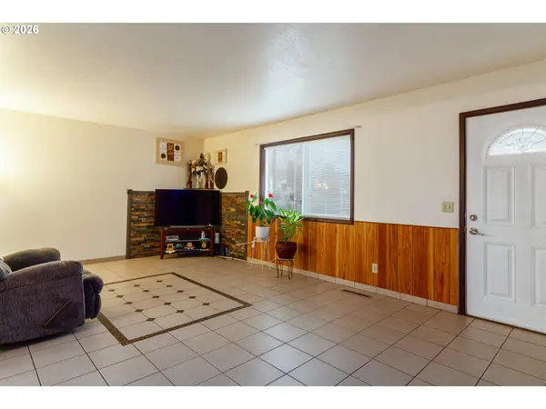 165 WILLOW DR, Stanfield, OR 97875