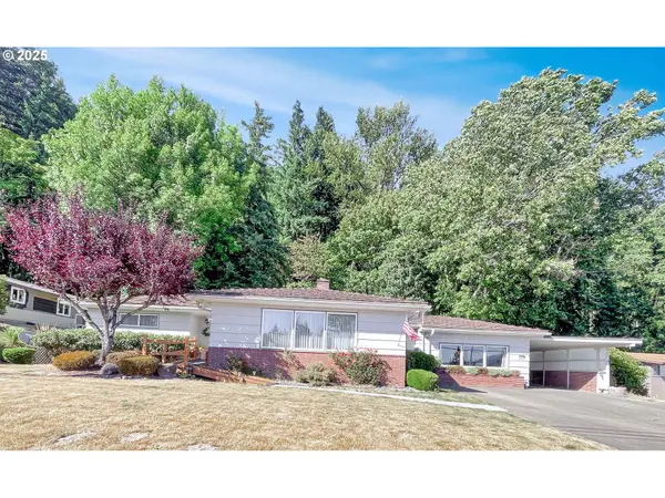 2116 CASCADE WAY, Longview, WA 98632