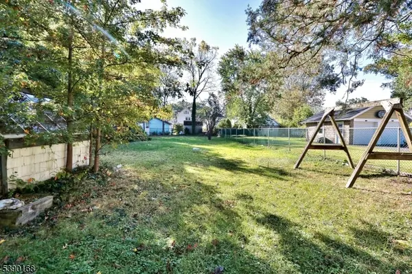 164 East Clay Ave, Roselle Park Boro, NJ 07204