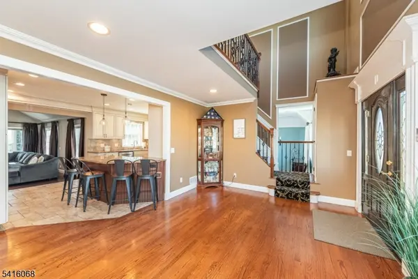 18 Stonycroft Rd, Wayne Twp., NJ 07470