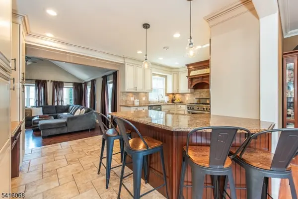 18 Stonycroft Rd, Wayne Twp., NJ 07470