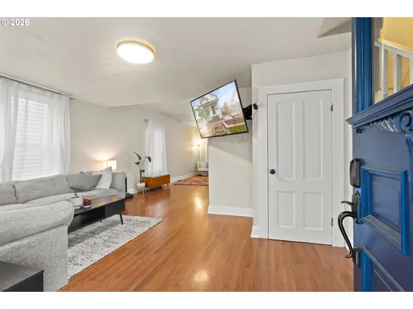 1552 N PRESCOTT ST, Portland, OR 97217