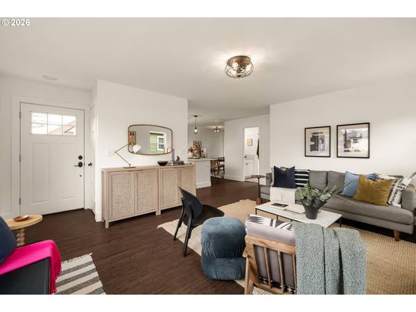 9120 SE MARKET ST, Portland, OR 97216