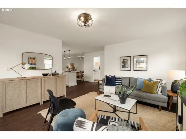 9120 SE MARKET ST, Portland, OR 97216