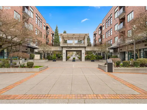 300 W 8TH ST #305, Vancouver, WA 98660