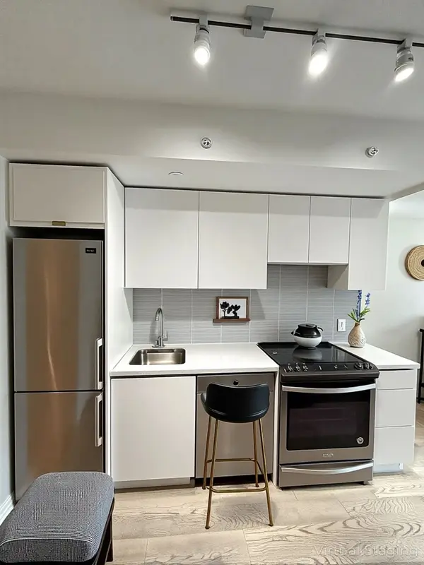 60 Colborne ST #607, Toronto C08, ON M5E 1E3