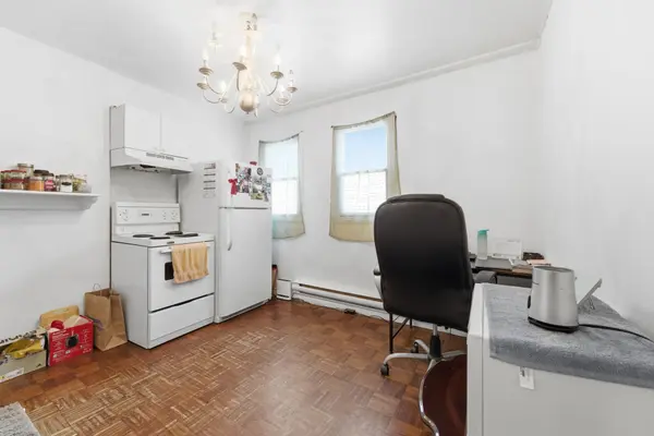 705 Vaughan RD W #Triplex, Toronto C03, ON M6E 2Y8