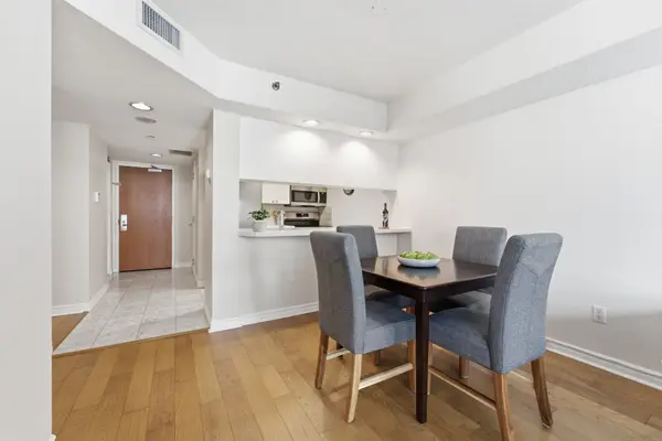 38 Elm ST #1603, Toronto C01, ON M5G 2K5